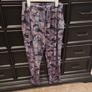 Camouflage Jogger Pants Size XL
